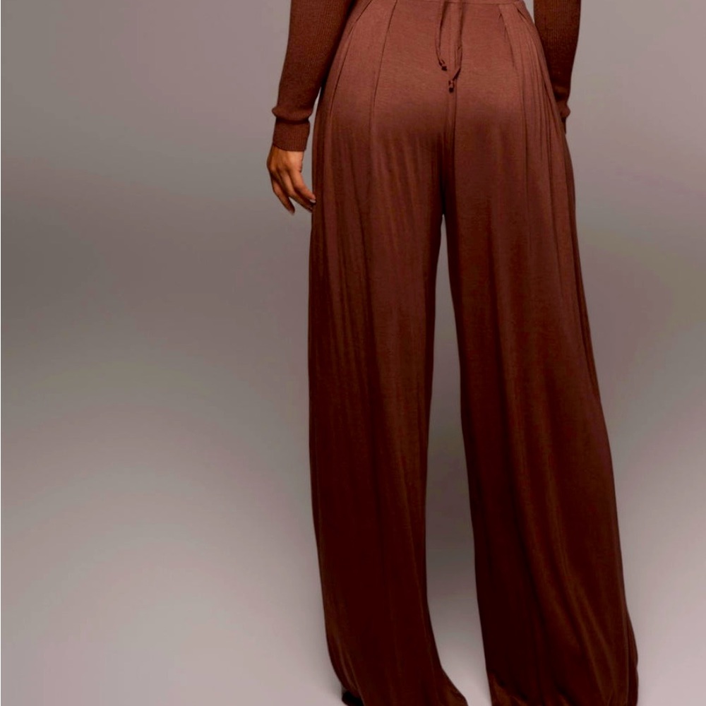 Size small pecan Devyn wide leg pants